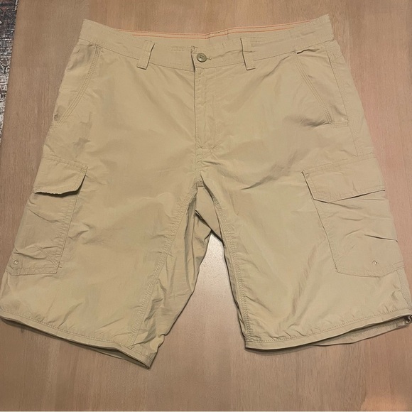Eddie Bauer Men's Tan Cargo Shorts - Picture 2 of 10
